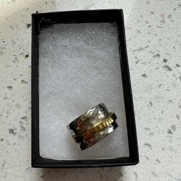 Silpada Elegant Silver and Gold Hammered Ring - Picture 6 of 7